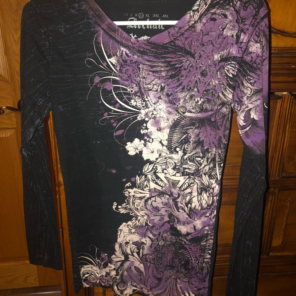 Women’s Buckle top